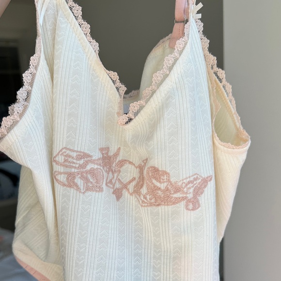 NWT Blackbough Bambi Floral Embroidered Pointelle Cami Tank Top in Lovestruck - Picture 15 of 16